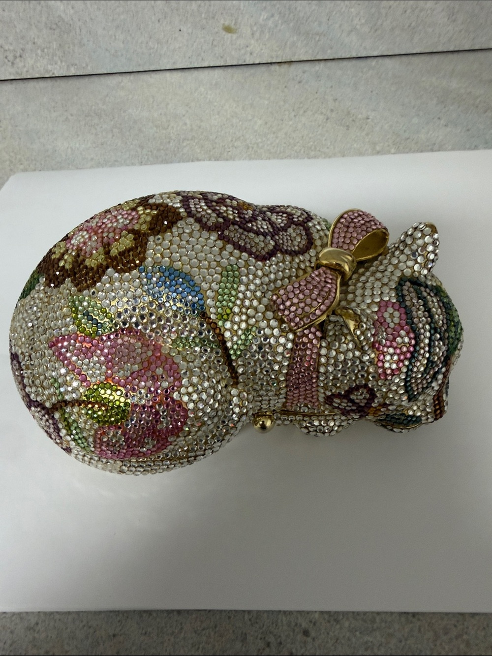 Judith Leiber Multicolor Crystal-Embellished Floral Cat Minaudière with Pink Bow - Picture 1 of 7